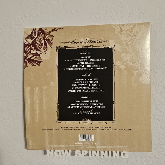 "Some Hearts" Carrie Underwood Vinyl - Picture 3 of 11